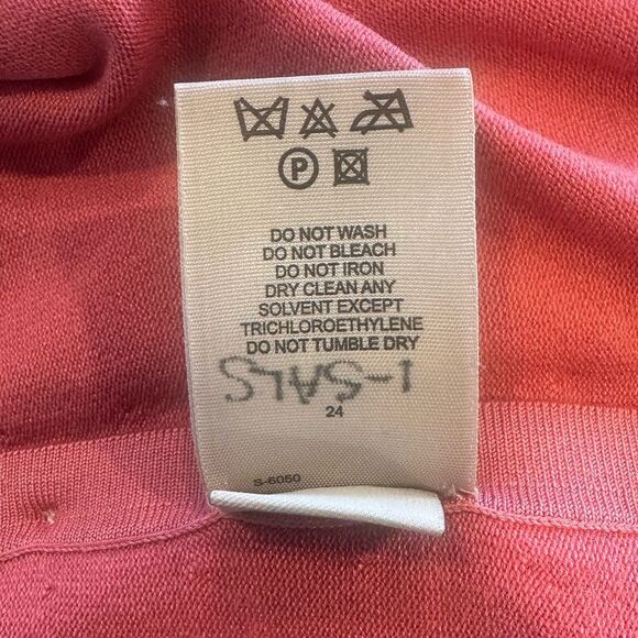 Burberry Women's Pink Short sleeve Silk Top T Shirt with Buttons Size Small - Picture 8 of 10